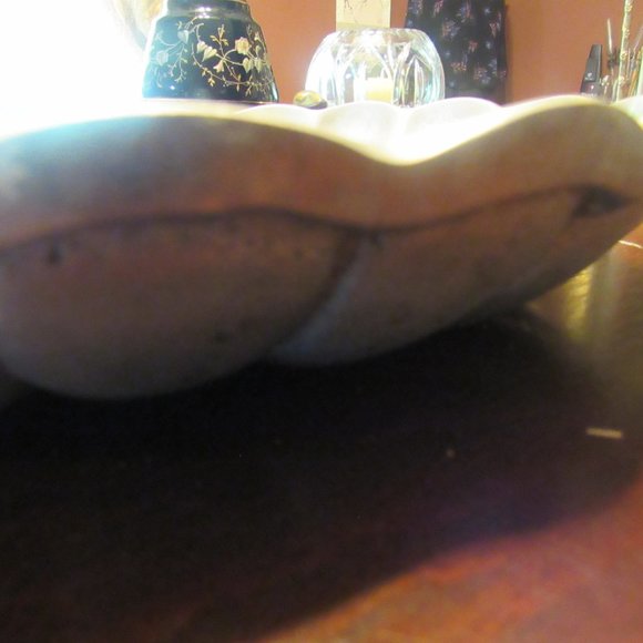 *Reduced* Vintage Hand Molded Pewter Scalloped Oval Platter - Picture 8 of 12